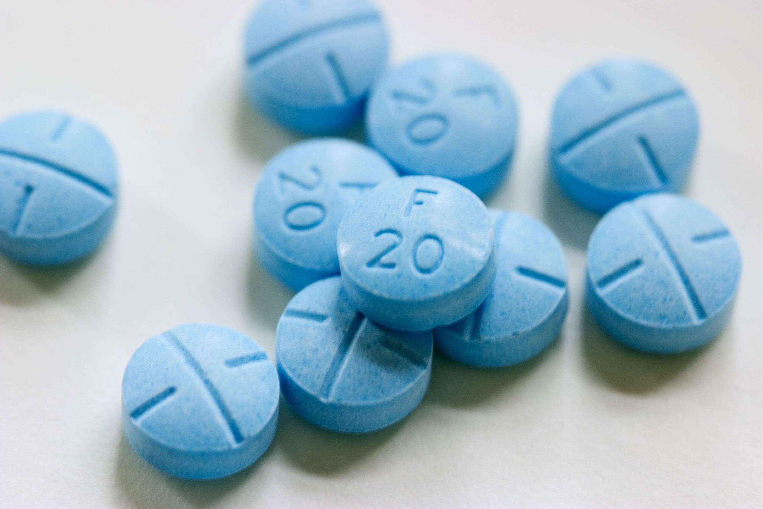 Adderall Side Effects And How It Works Teen Vogue